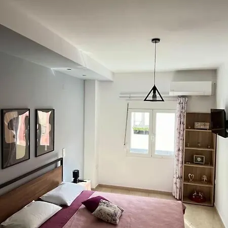 George In Nea Chora Apartment *